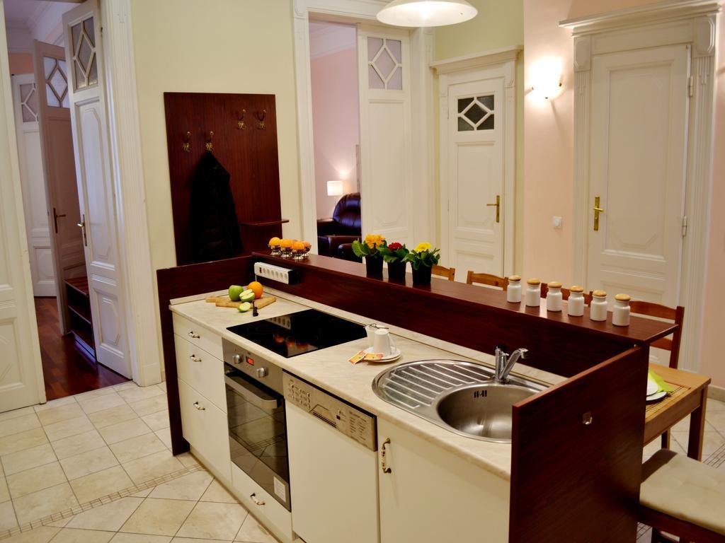 Gabriel Apartment Будапеща Екстериор снимка